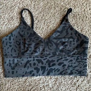Lululemon sports bra